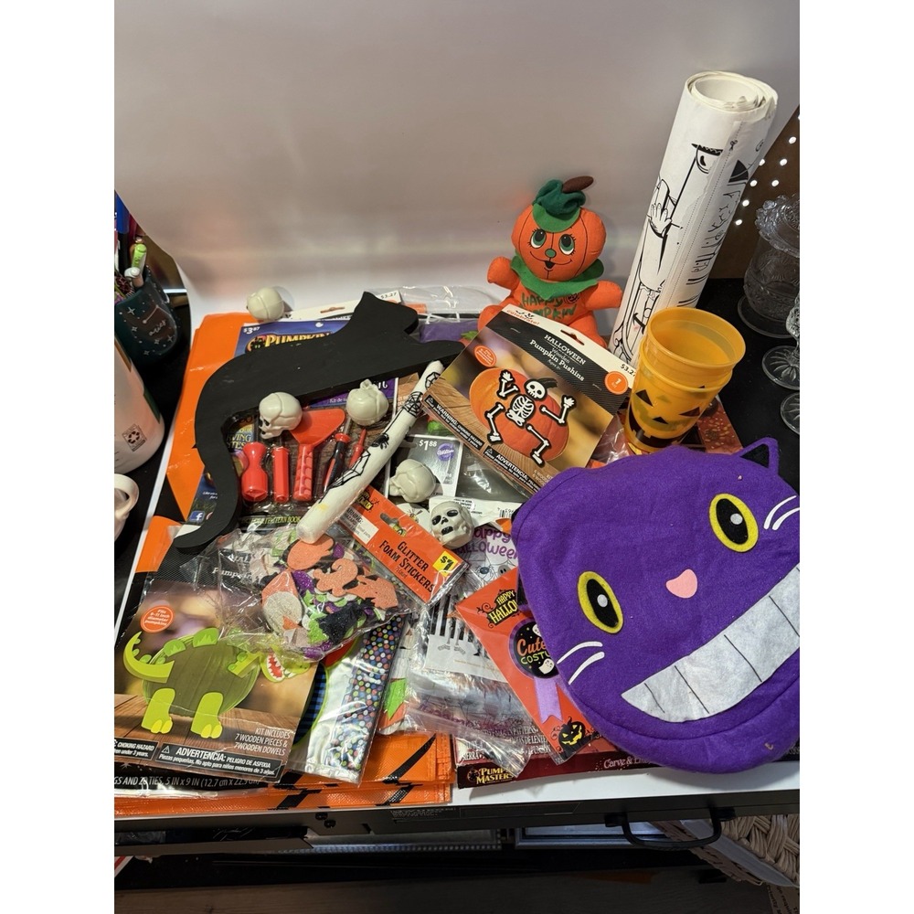 Halloween Decorations  Large Bulk Lot 30 + pieces - chair covers, pumkin carving